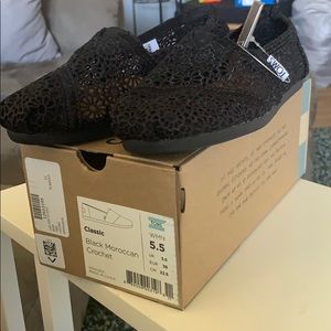Black Moroccan Crochet Toms!